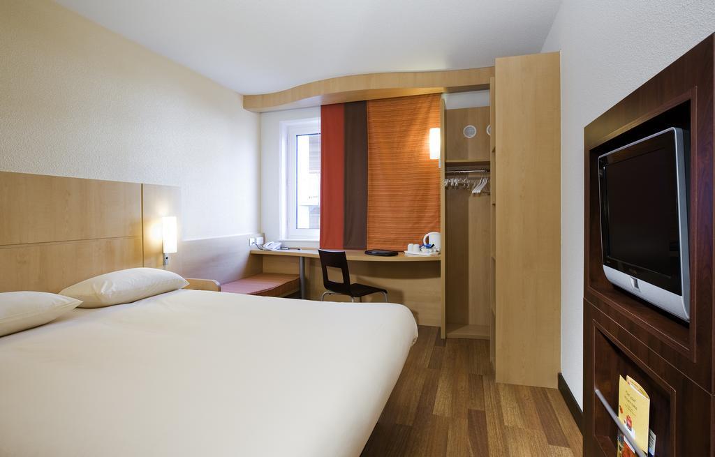 Hotell Ibis Temple Meads 3*